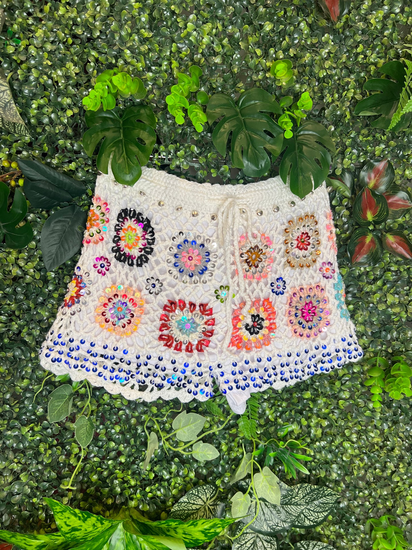 Crochet Sequin Shorts - white flower