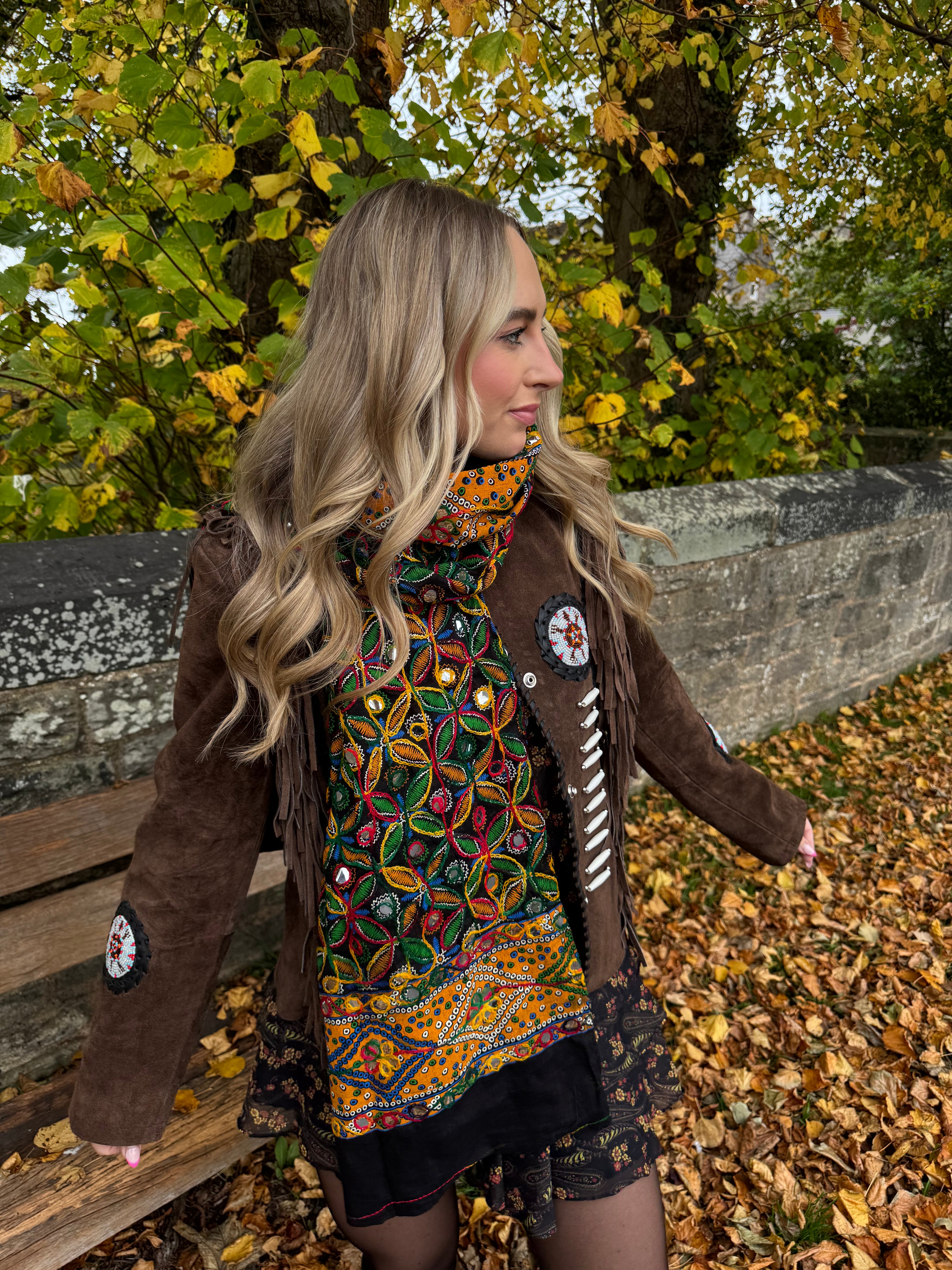 Black Phulkari Mirrored Scarf – Secret Garden Official