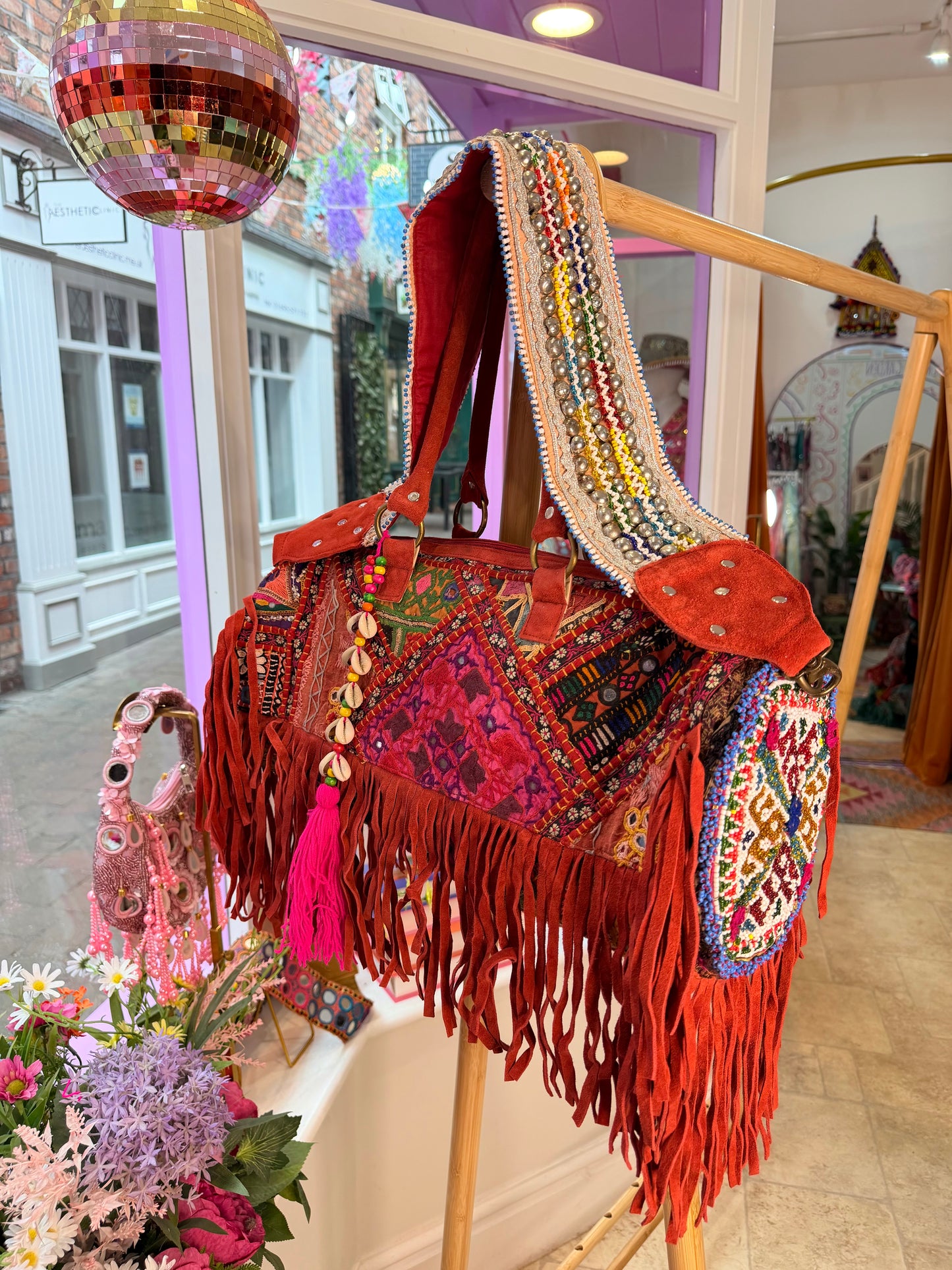 Havana Overnight Tassel Bag - Red