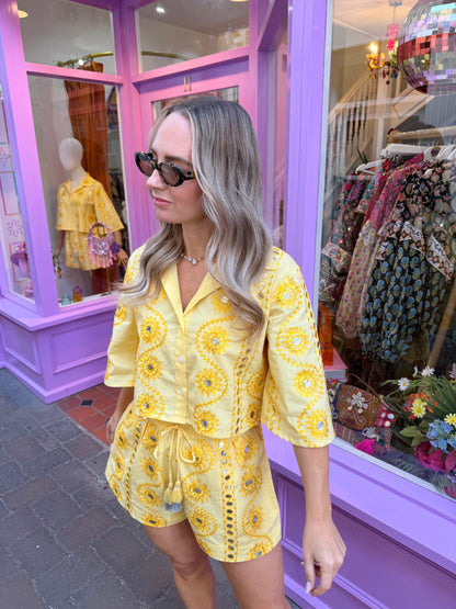 Lemon Ari Short