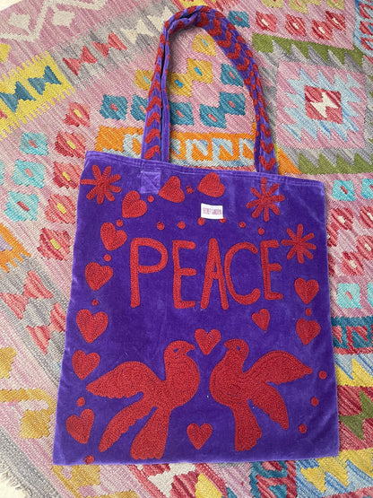 Peace & Love Tote Bags