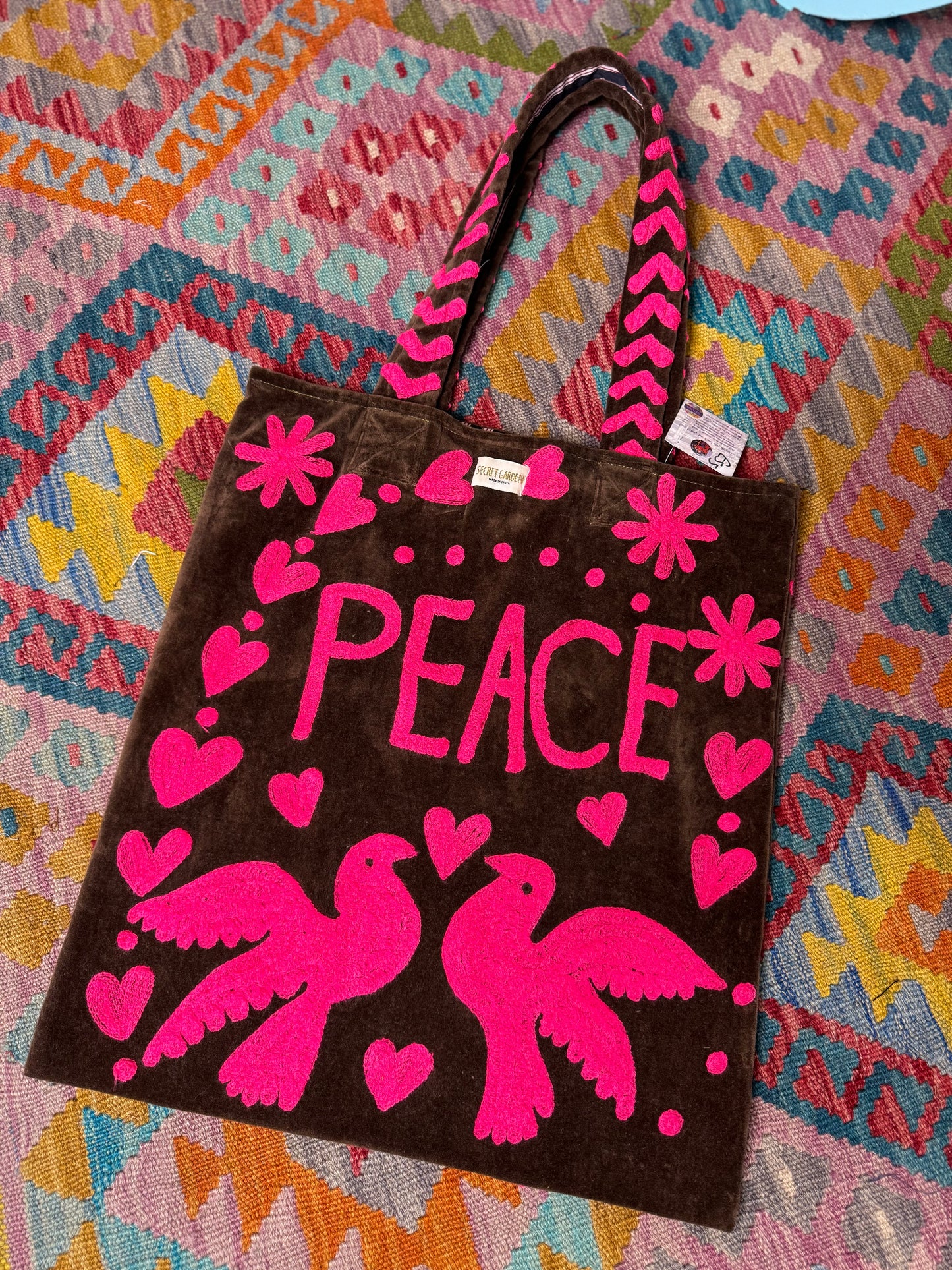 Peace & Love Tote Bags