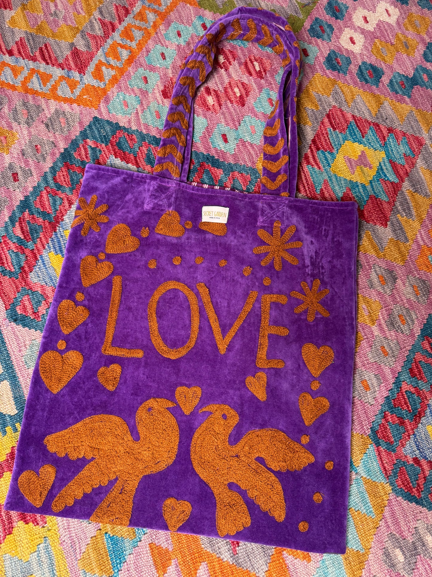 Peace & Love Tote Bags