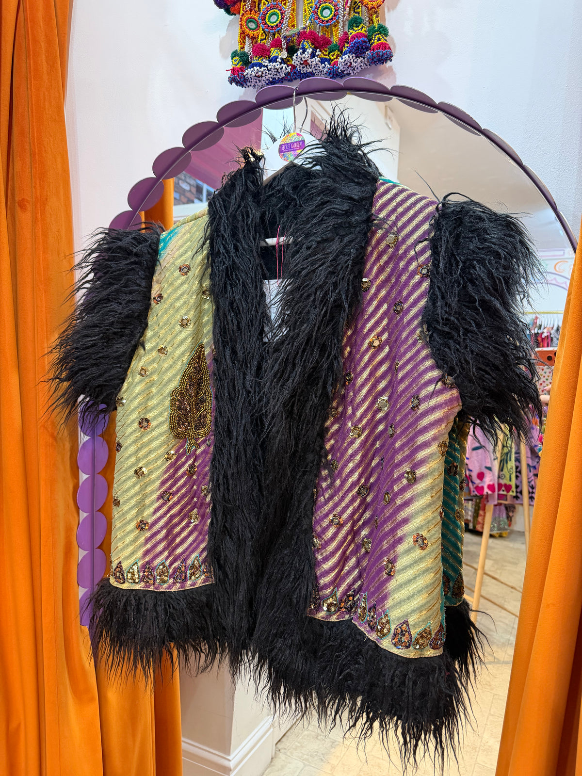 Faux Fur Sari Gilet - 2