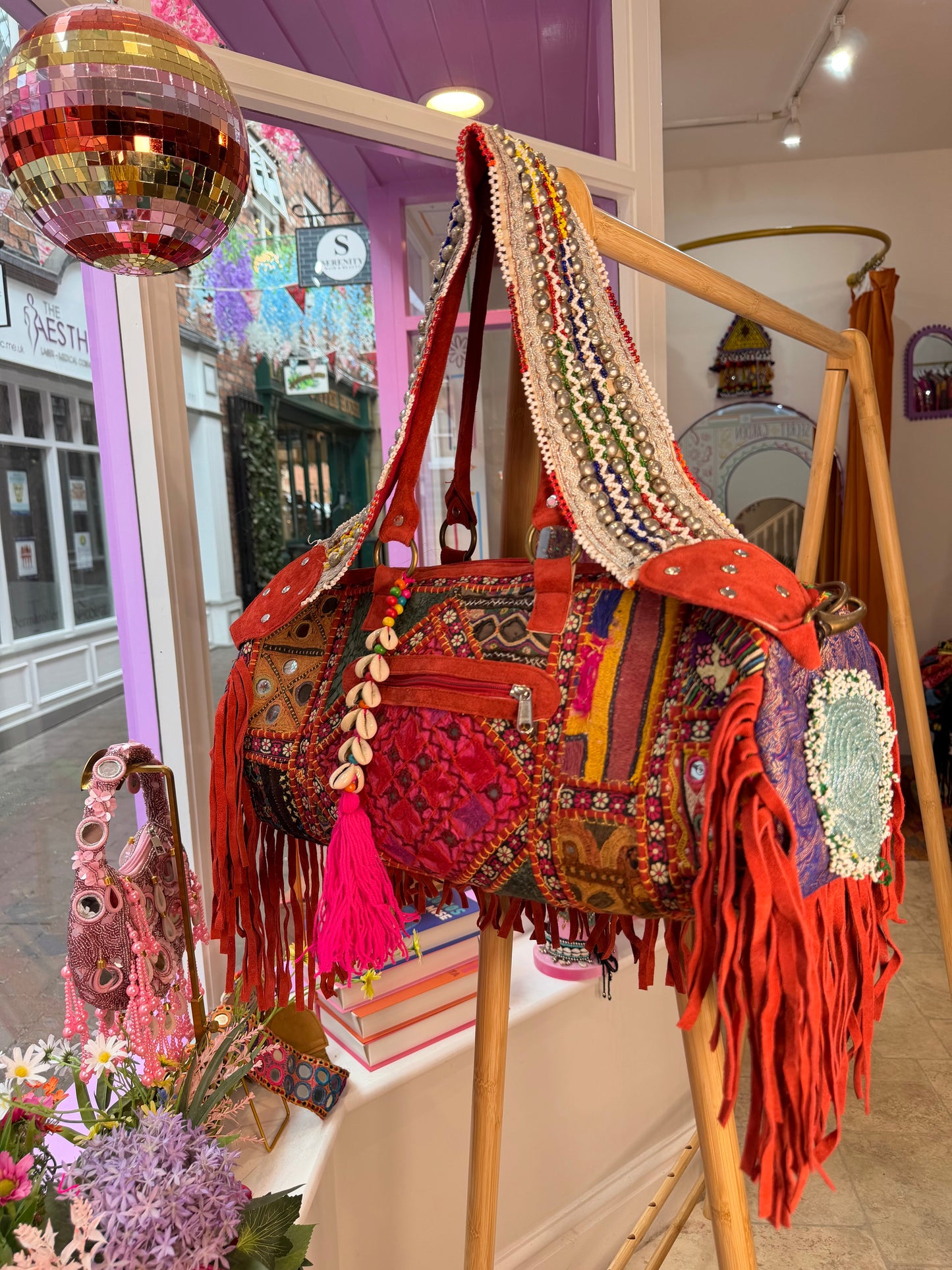 Havana Overnight Tassel Bag - Red