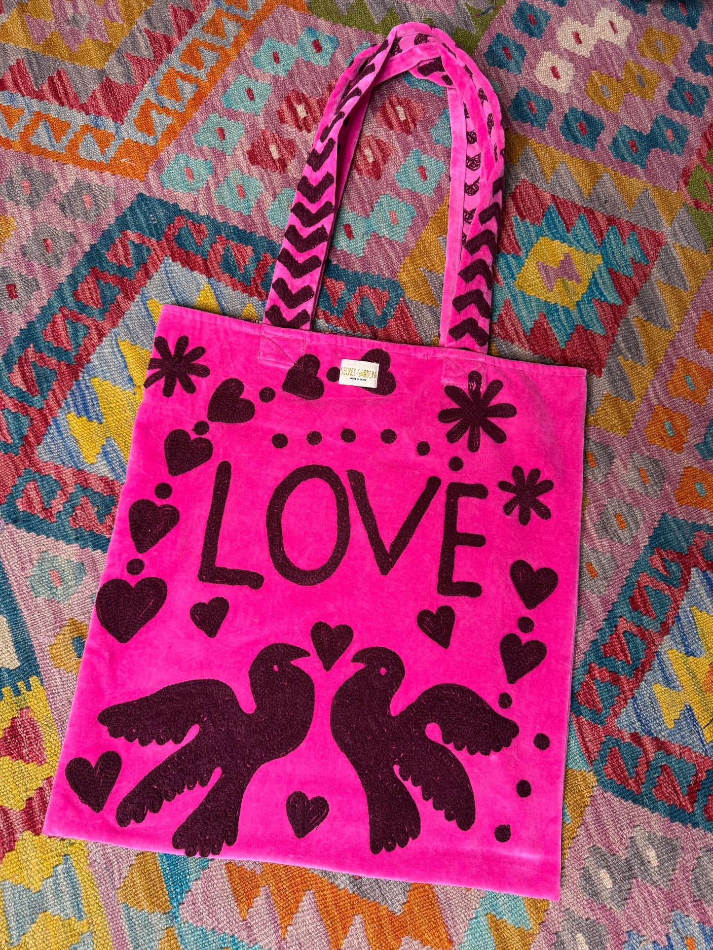 Peace & Love Tote Bags