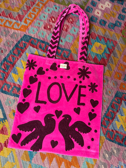 Peace & Love Tote Bags