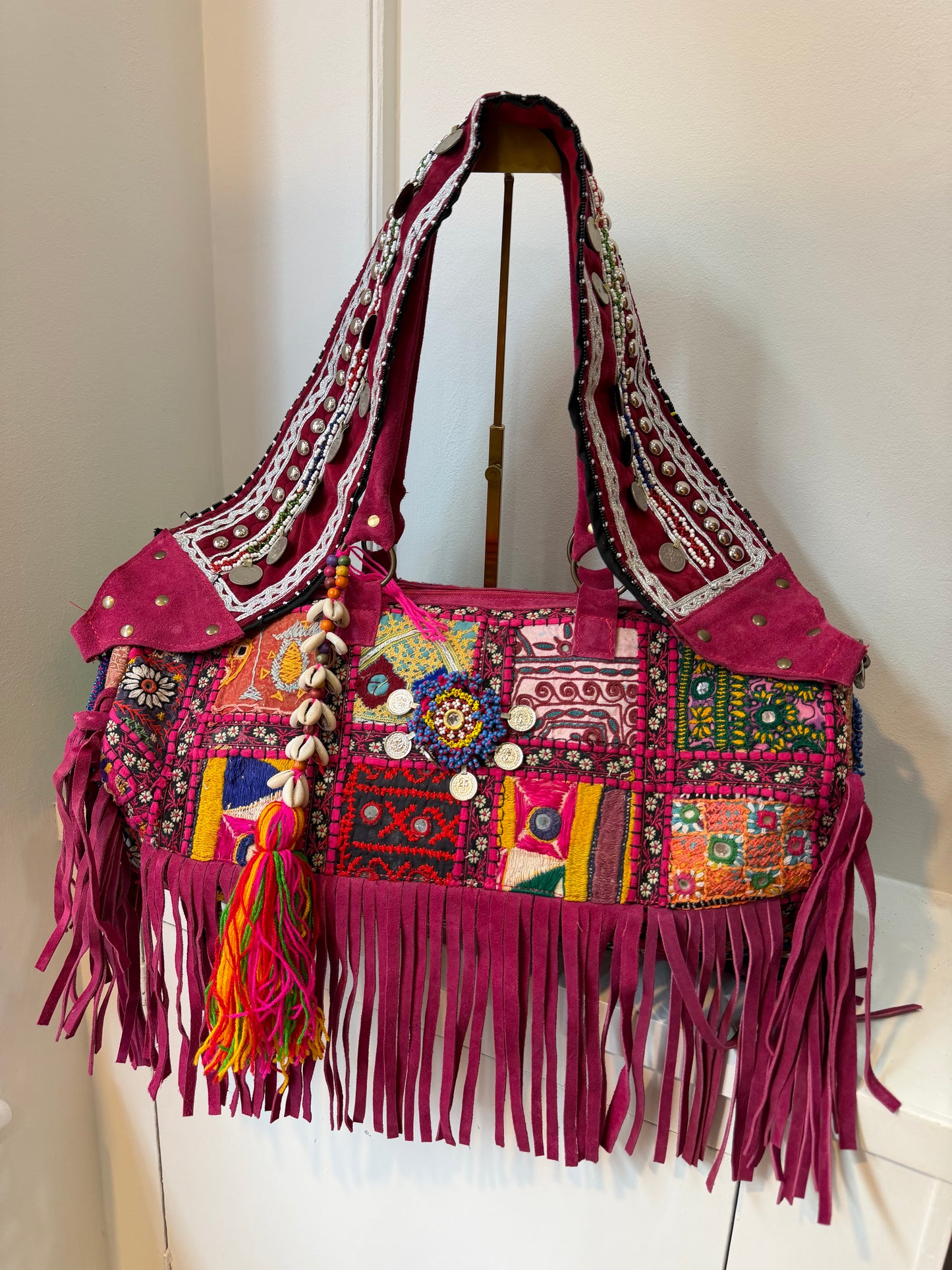 Havana Overnight Tassel Bag - Pink