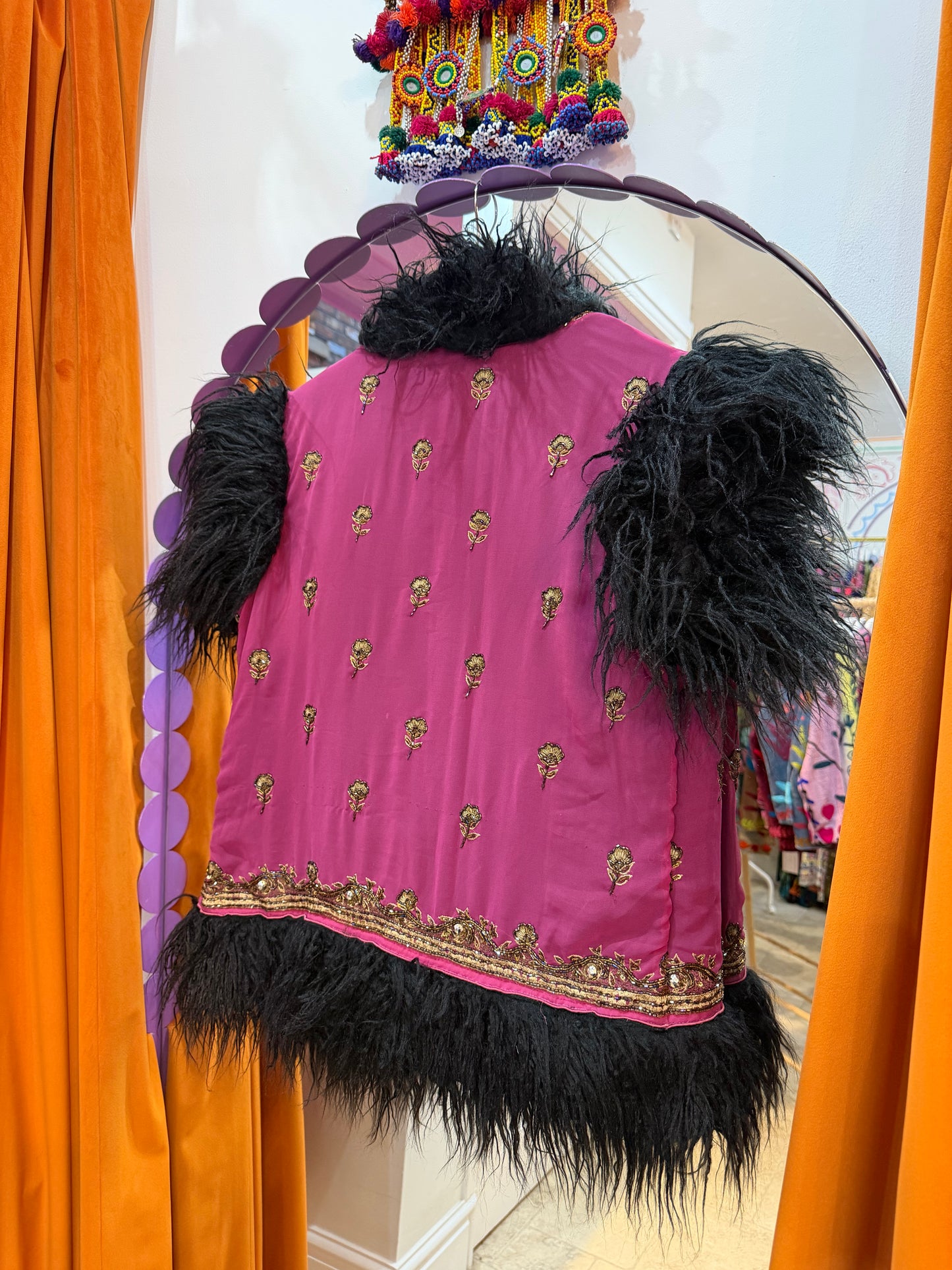Faux Fur Sari Gilet - 6